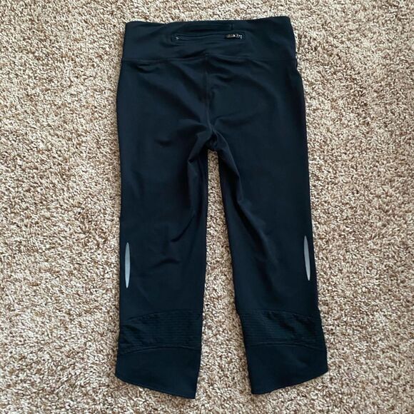 ❤️EUC Under Armour Leggings size small❤️ - Picture 3 of 3